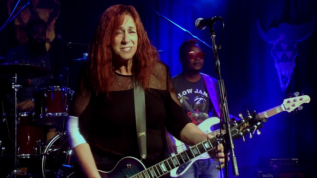 'Shake Your Money Maker’ - Joanna Connor Band - from The Extended Play Sessions