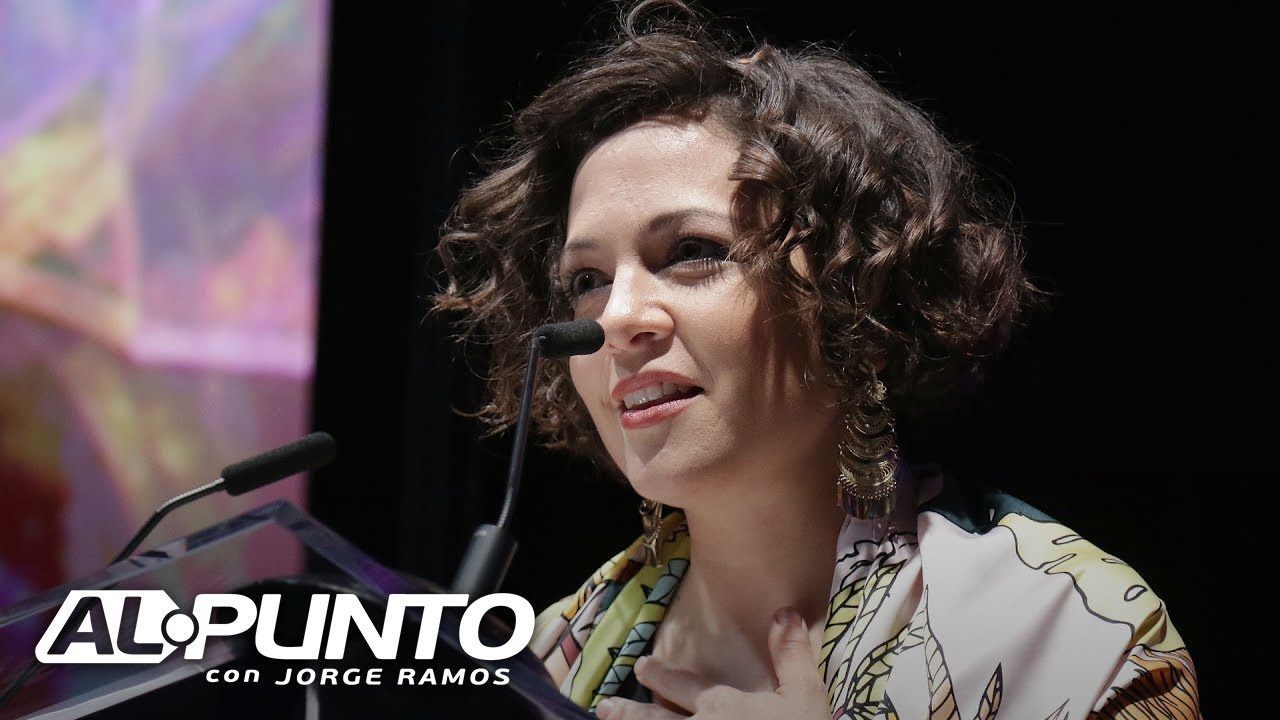 Natalia Lafourcade espera sanar a México a través de su música