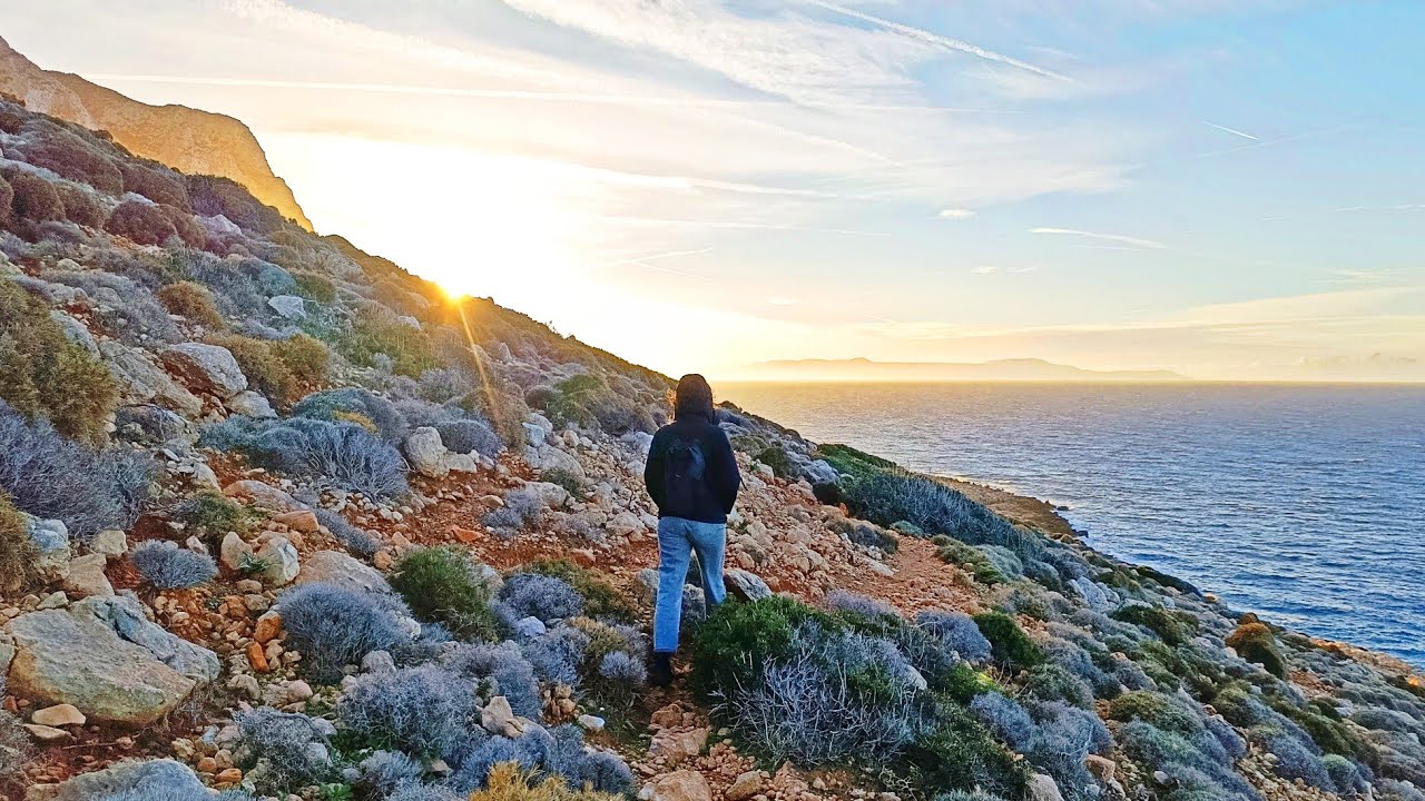 Awake is Away // Around Crete @Round 118