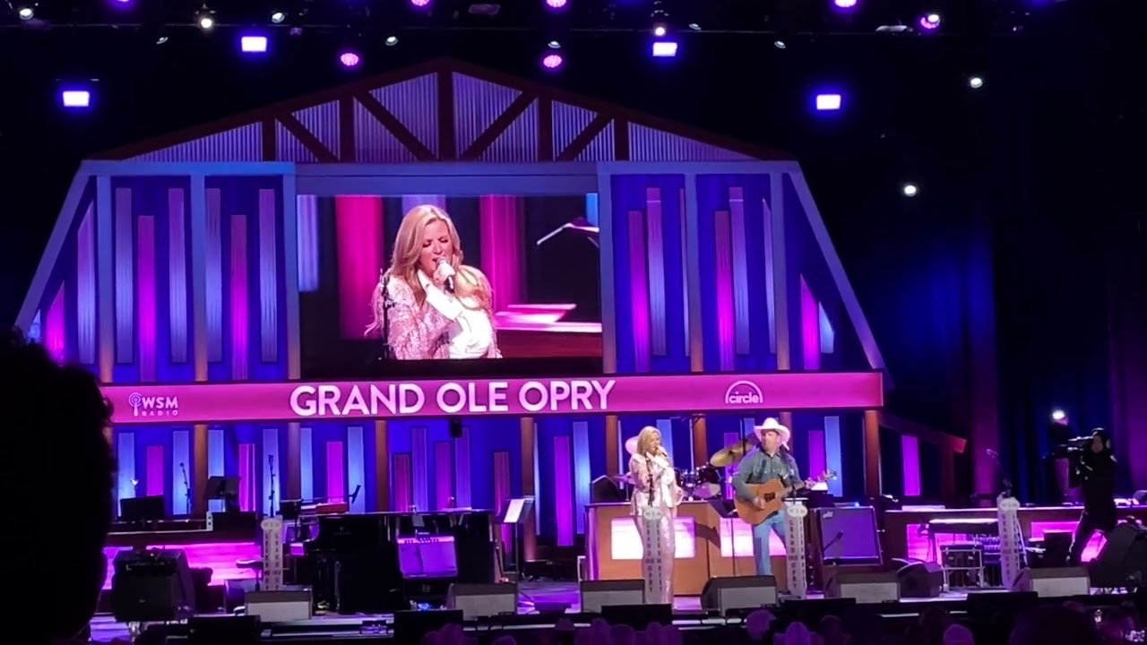 Garth Brooks & Trisha Yearwood G O Opry 22
