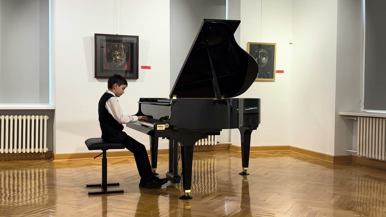 L. V. Bethoveen: 6 Variations on 'Nel cor piu non mi sento', WoO 70 / Teodor Vujanic (9) 