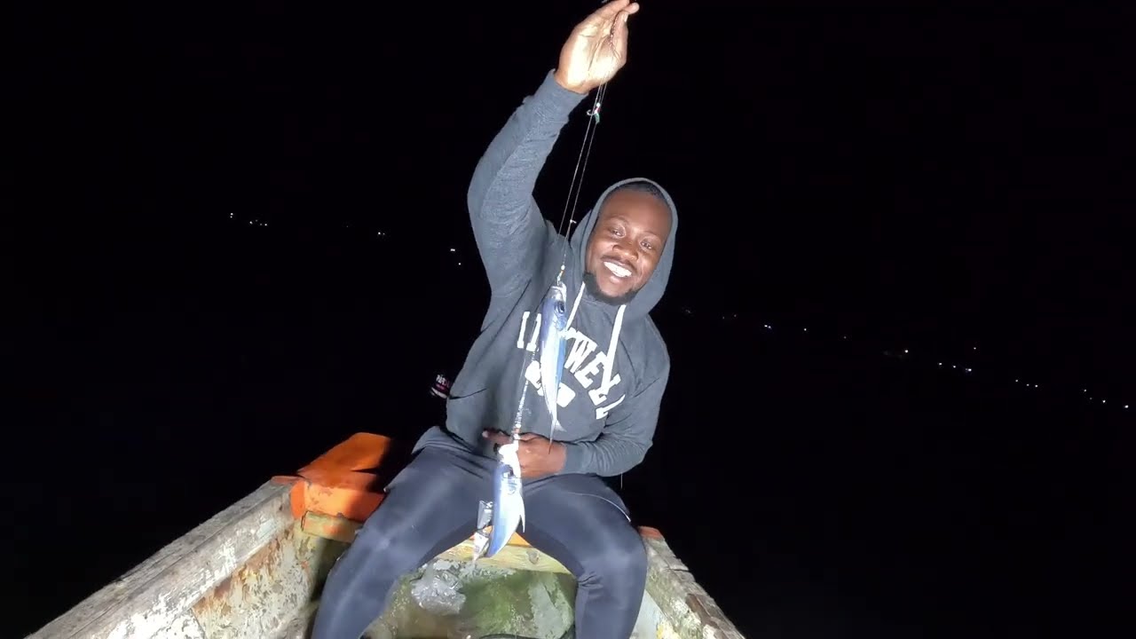 “I’ve NEVER Seen Fish Feeding Like This Before… Non-Stop Action! 