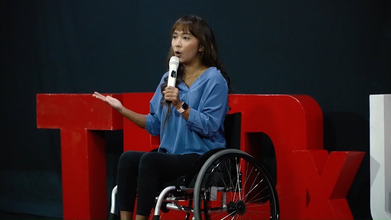 United We Rise: The Power of Collaboration | Laura Aurelia Dinda | TEDxUNS