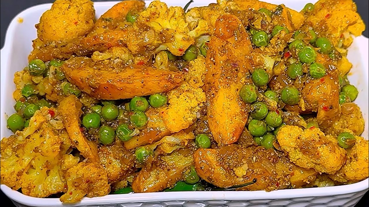 हलवाई स्टाइल मसालेदार सूखी गोभी आलू मटर की सब्ज़ी | Tasty & Easy Masaledar Gobhi Matar Aloo recipe 