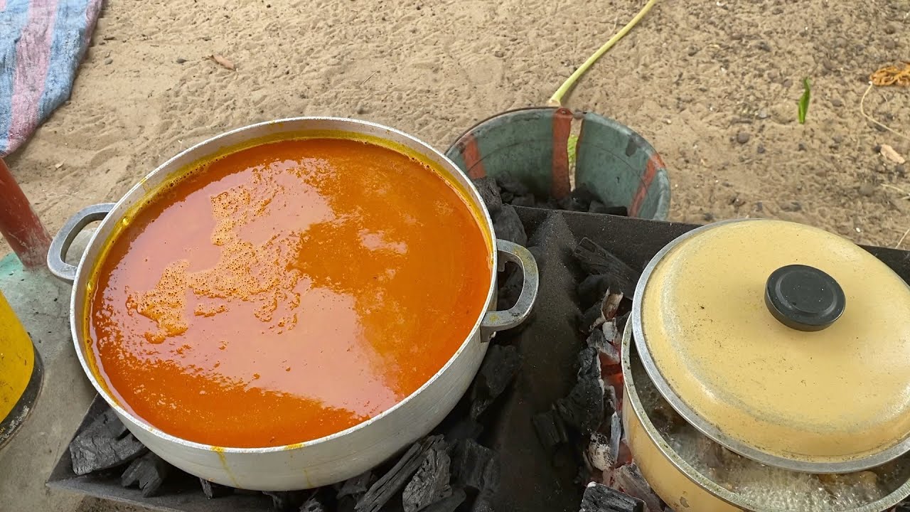 QUEENDOM COOKS: PALM BUTTER WITH FUFU | LIBERIA 2022 | HelenasQueendom