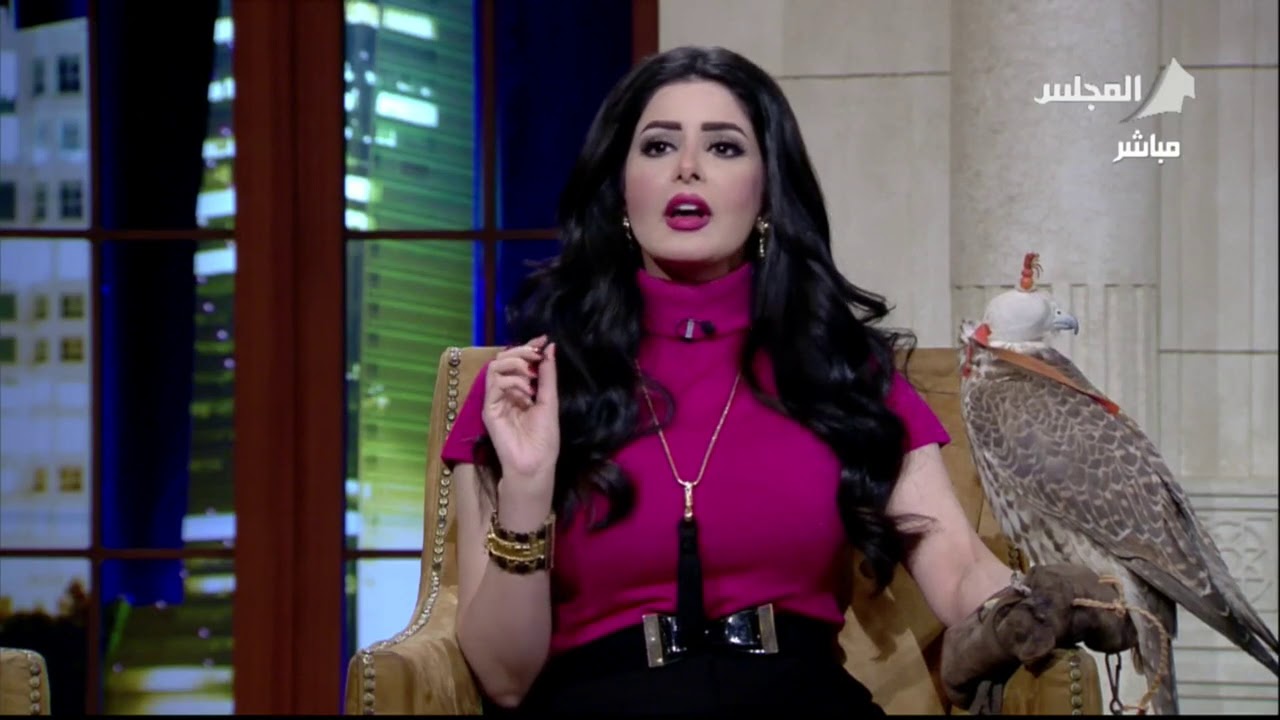 نجلاء الكندري في لقاء مع الصقار بدر عيد الديحاني