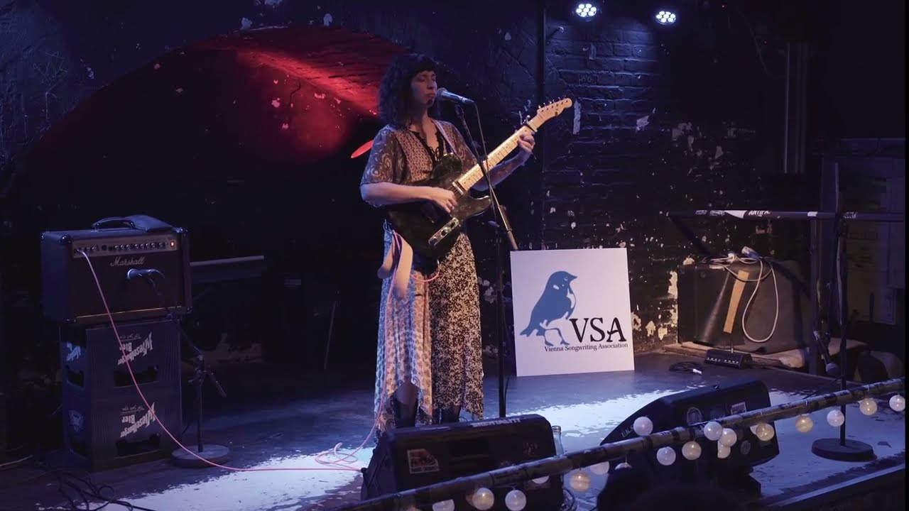 Almuth - The Shell (live @ Blue Bird Stage)