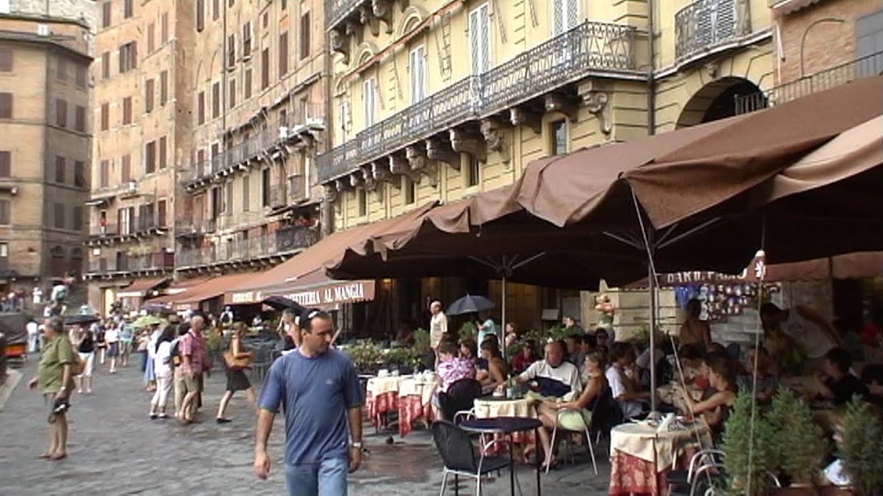 Niezwykly Swiat - Włochy - Siena