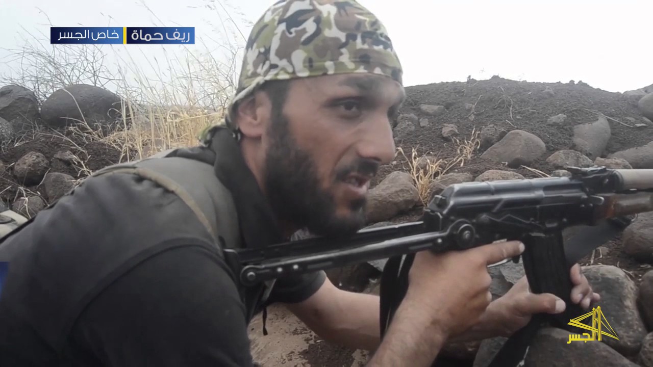 جولة لمراسل قناة الجسر برفقة الثوار على جبهة الزارة المحررة