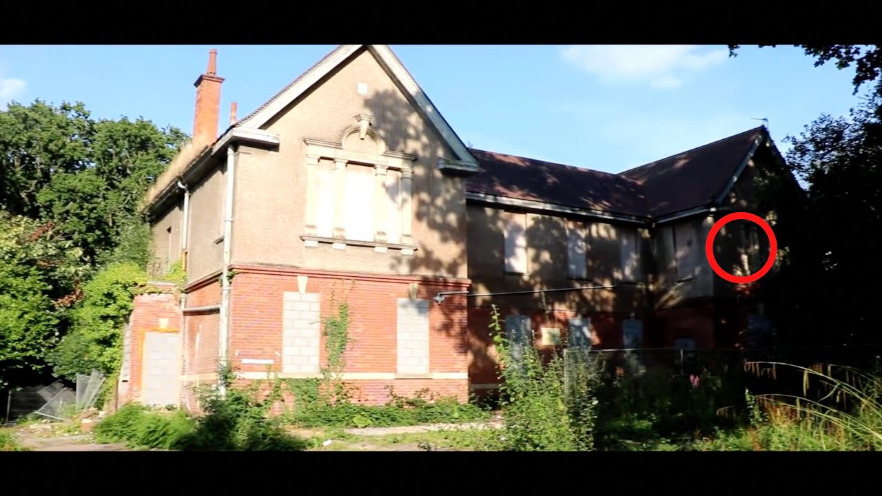 Exploring 'HAUNTED' Mental Asylum (OUIJA BOARD INSIDE & REAL GHOST?!)