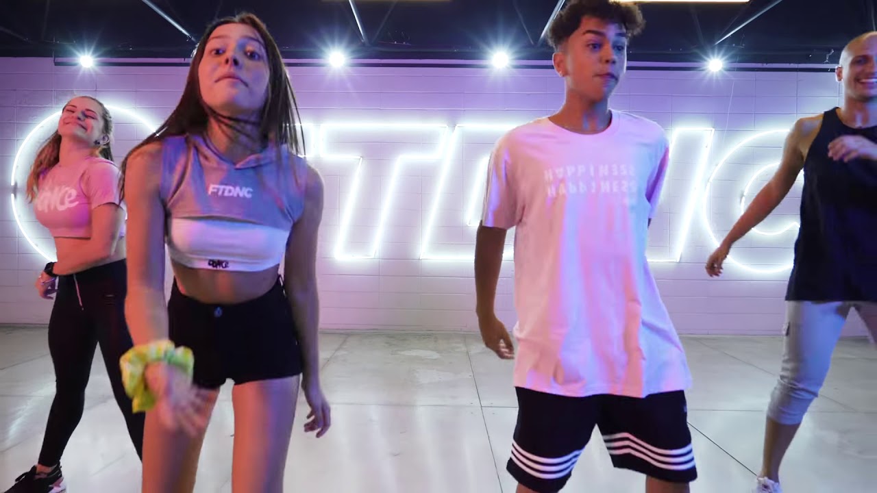 Passinho do Brega -Juju M Franco e Pep&ecirc;- (Official Dance Video )