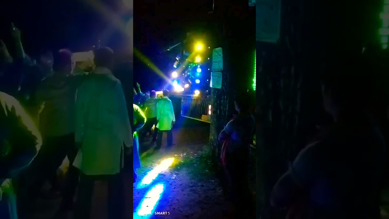 The Secret behind Mumbai's Hottest DJ Truck Revealed! #dj #shortsfeedvibrationdj remixdj 2023law o
