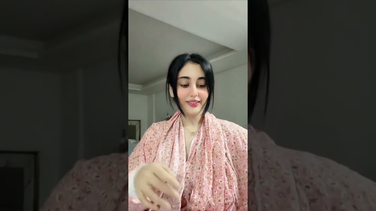 اثير ووقت الانبوكسينق 😍 اثير الحلوه وحنان