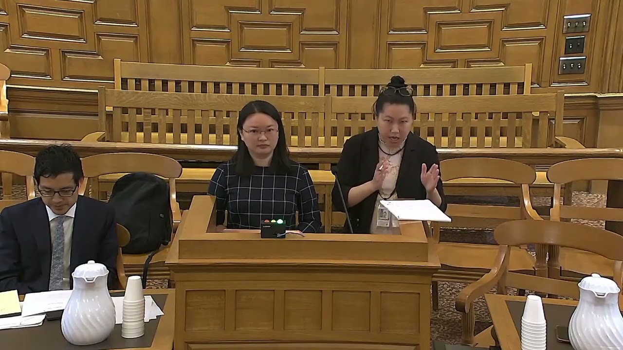 Судебное разбирательство по поводу предполагаемой лжи в споре о свадебном подарке потрясло правов...
