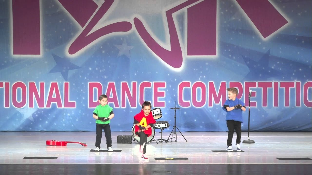 KAR dance 4/2/16 Baby Rage Crew (THE RAGE STUDIO)