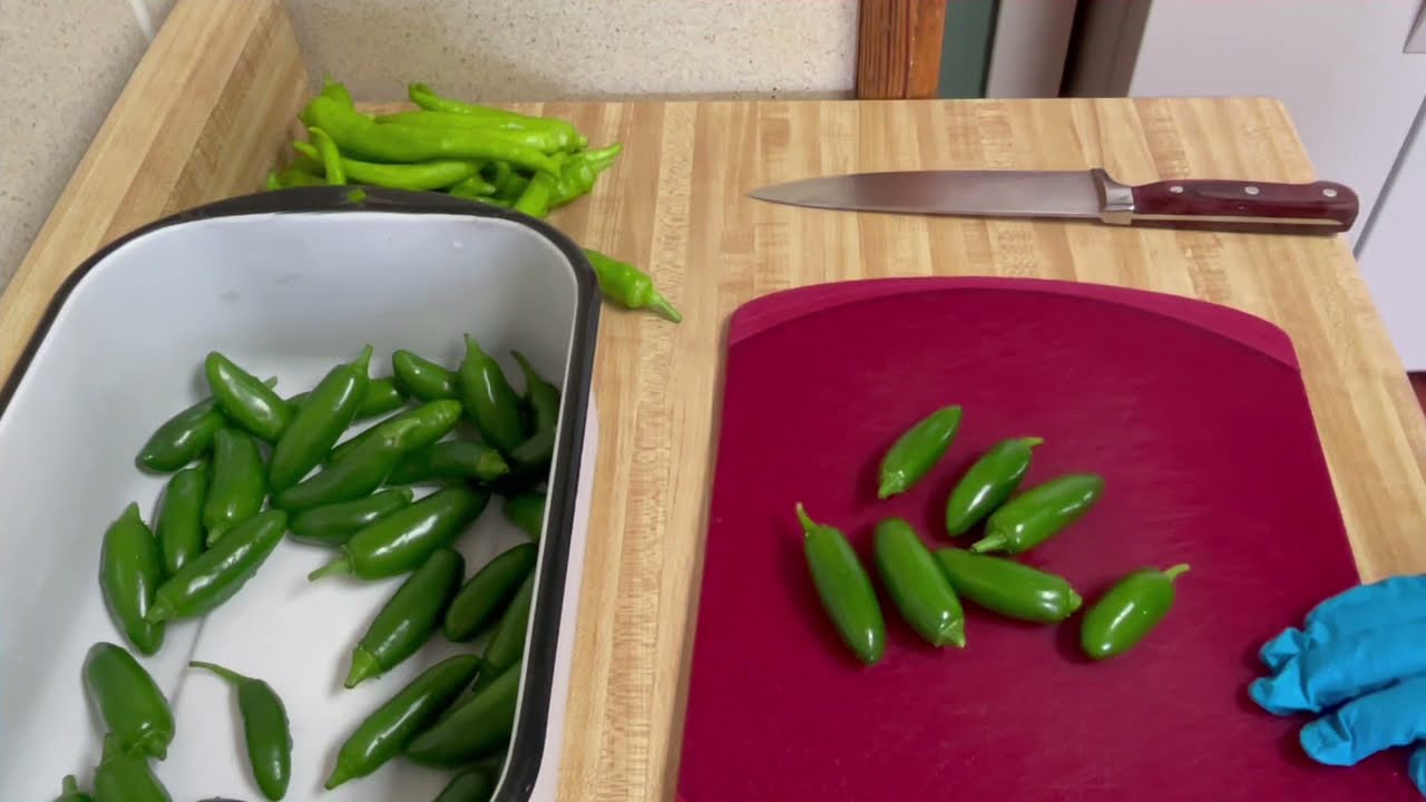 HOW TO FREEZE JALAPEÑO PEPPERS FOR BEGINNERS