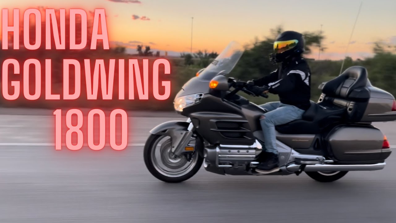 Manejando La Honda Goldwing 1800