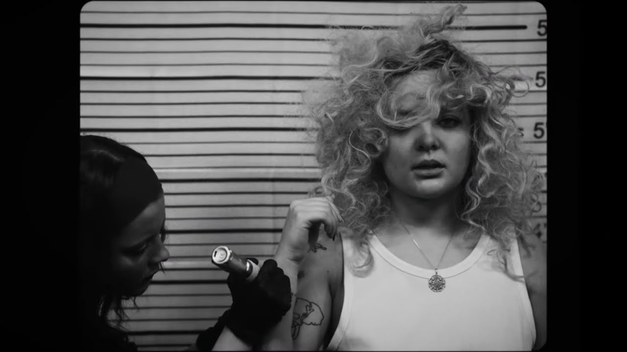 OORALISE - Rouge is the New Black (Official Video)