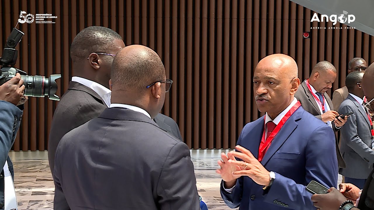 GOE realça arrojo arquitectónico  do  Salão Protocolar