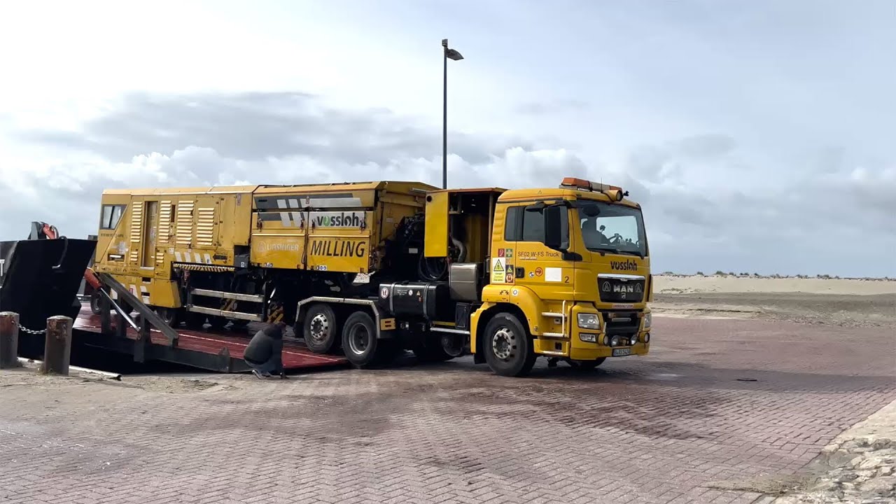Einsatz für Vosslohs Frästruck SF02 und System Flexis auf der Nordseeinsel Wangerooge