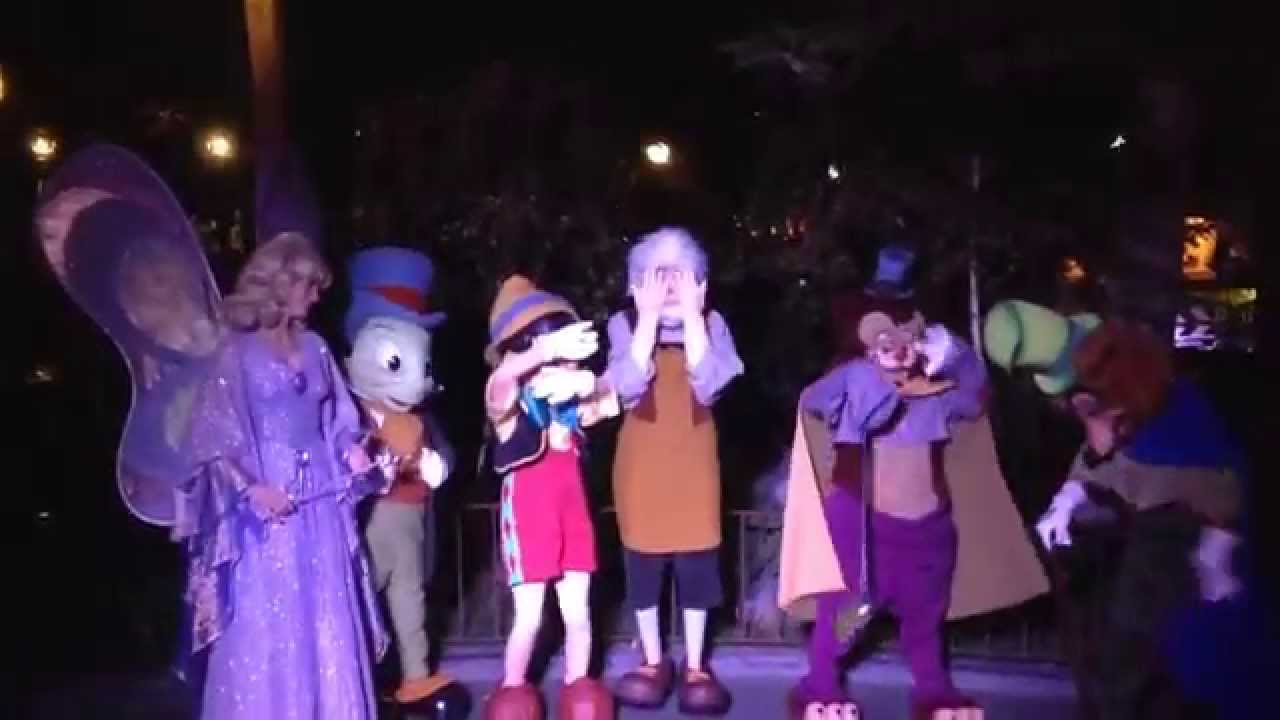 Full Pinocchio Cast Meet & Greet Jiminy Cricket Blue Fairy Holiday Fantasy Christmas Party 2014