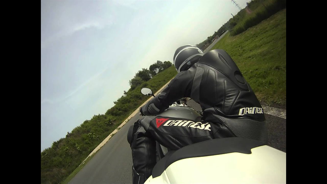 Lezennes le 06 mai 2011 - Triumph daytona 675