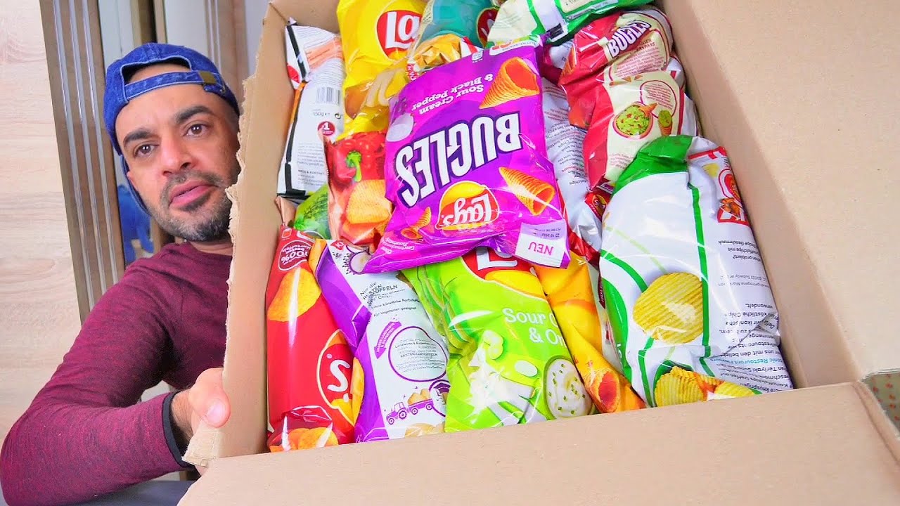 تجربة وتذوق مجموعة من منتجات وانواع شيبس ليز بمختلف الأطعمة والنكهات النادرة Lay's Chips Taste Test
