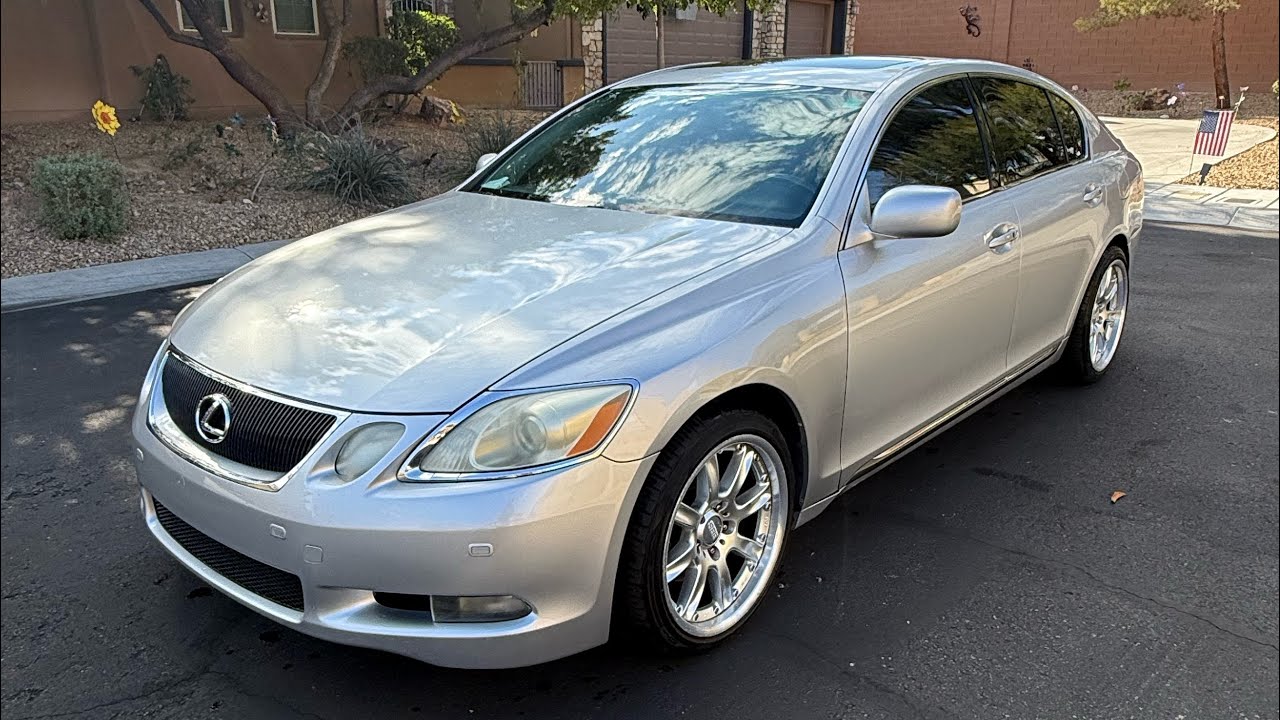 Мой брат купил подержанный автомобиль. Вот краткий обзор его Lexus GS300 2006 года выпуска.