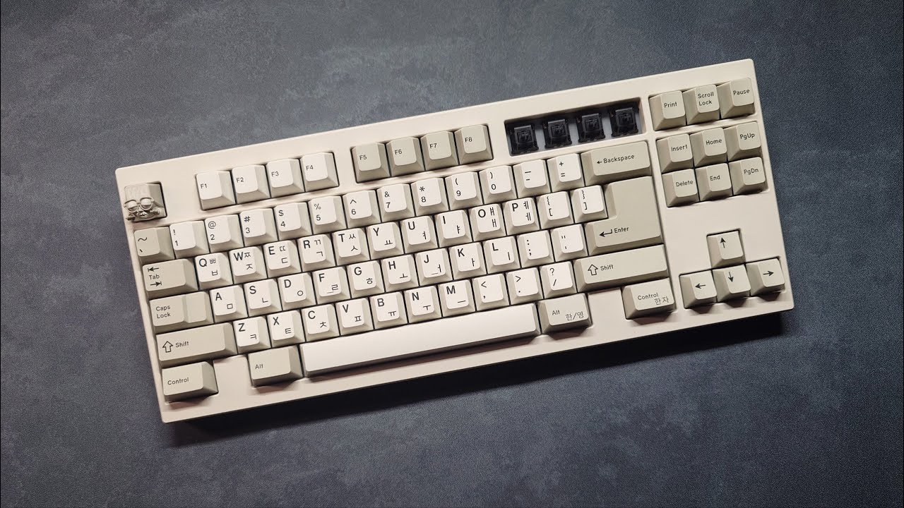 Geon F1-8x v2 Classic | PC Plate | Cherry MX1A-11NW Black (Broken-in)