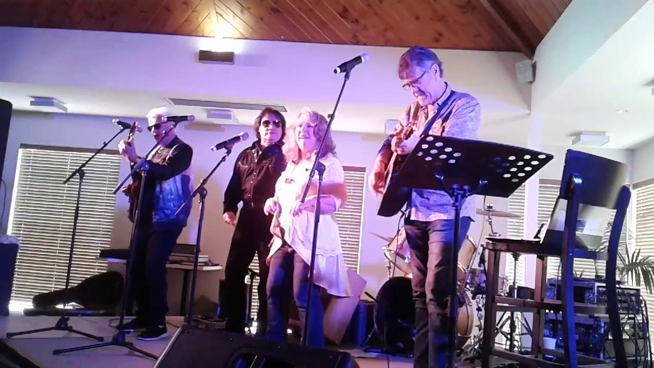 If I needed You-  Jodi Vaughan, Eddie Low,  Brendan Dugan & Gray Bartlett, at 2018 Paiha