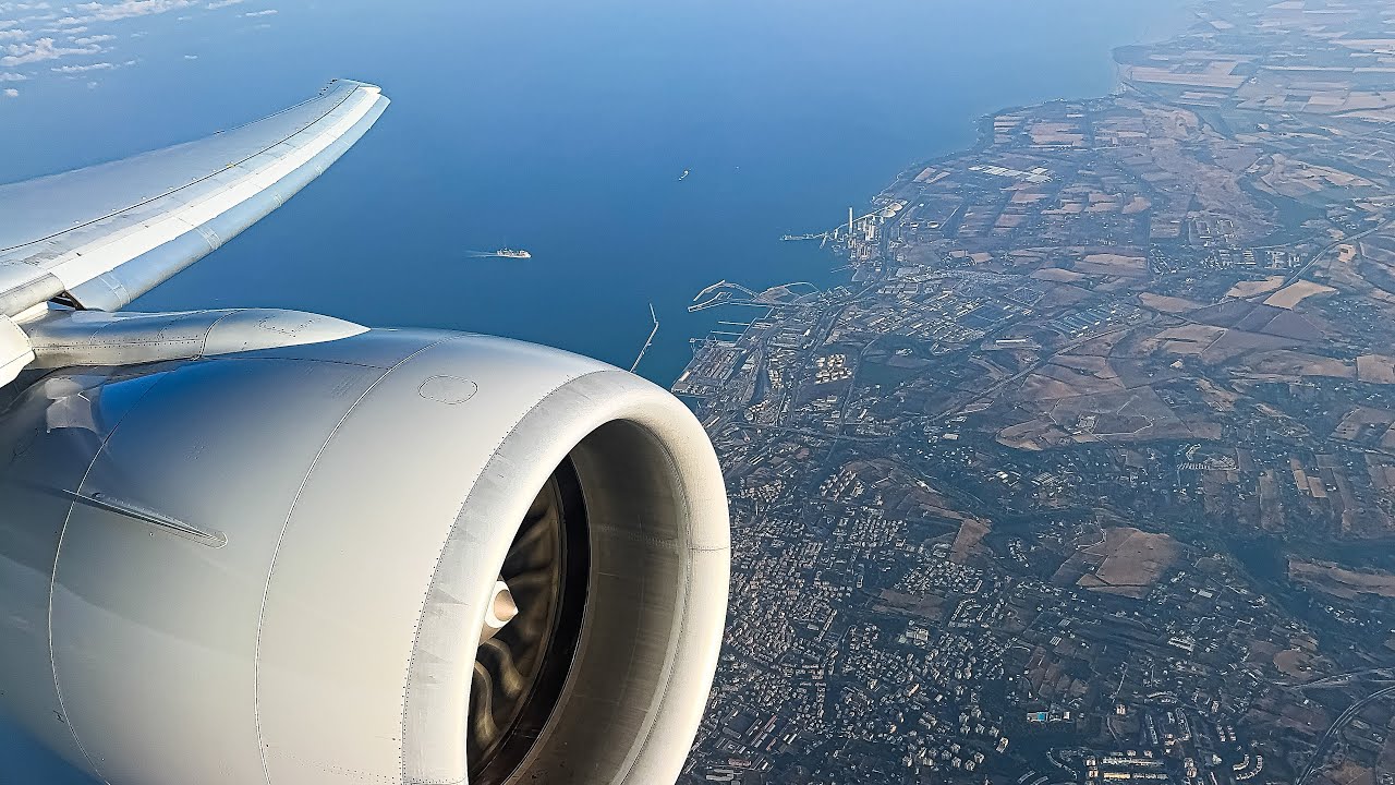 4K | United Airlines Boeing 777-300ER Early Morning Arrival at Rome Fiumicino International Airport