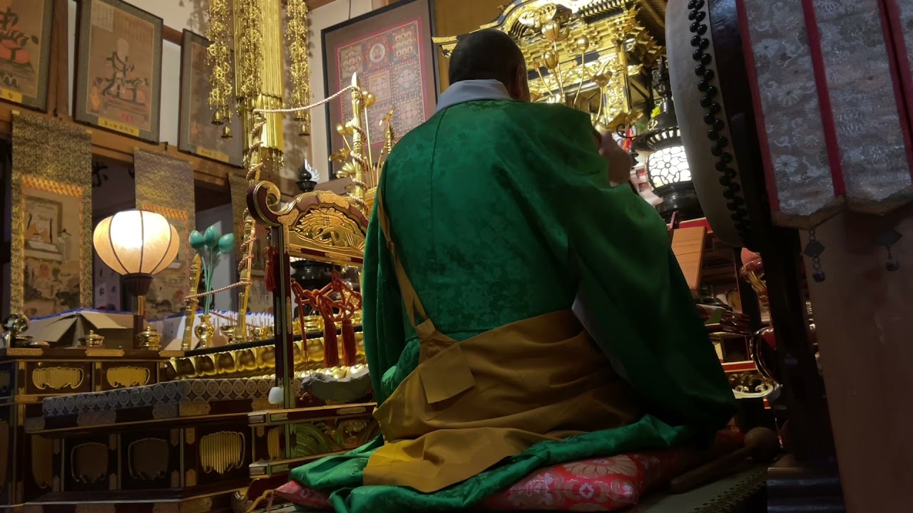 2022年元朝お勤め/Japanese temple. 2022 First sutra reading