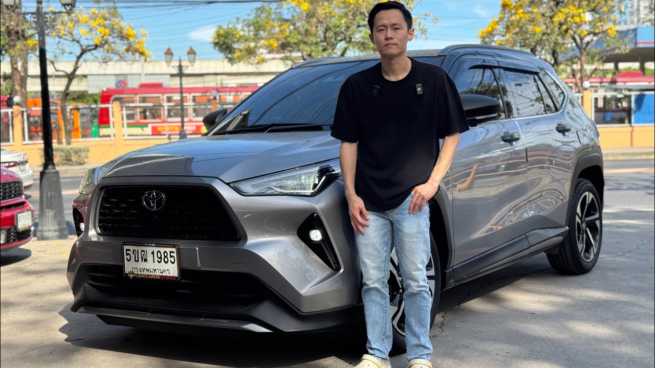 🚘TOYOTA YARIS CROSS 1.5 HEV PREMIUM LUXURY 2024 สีเทา ท้อป ไฮบริด✅ราคา 759,000 บาท🛣️ไมล์ 20,000 กม.