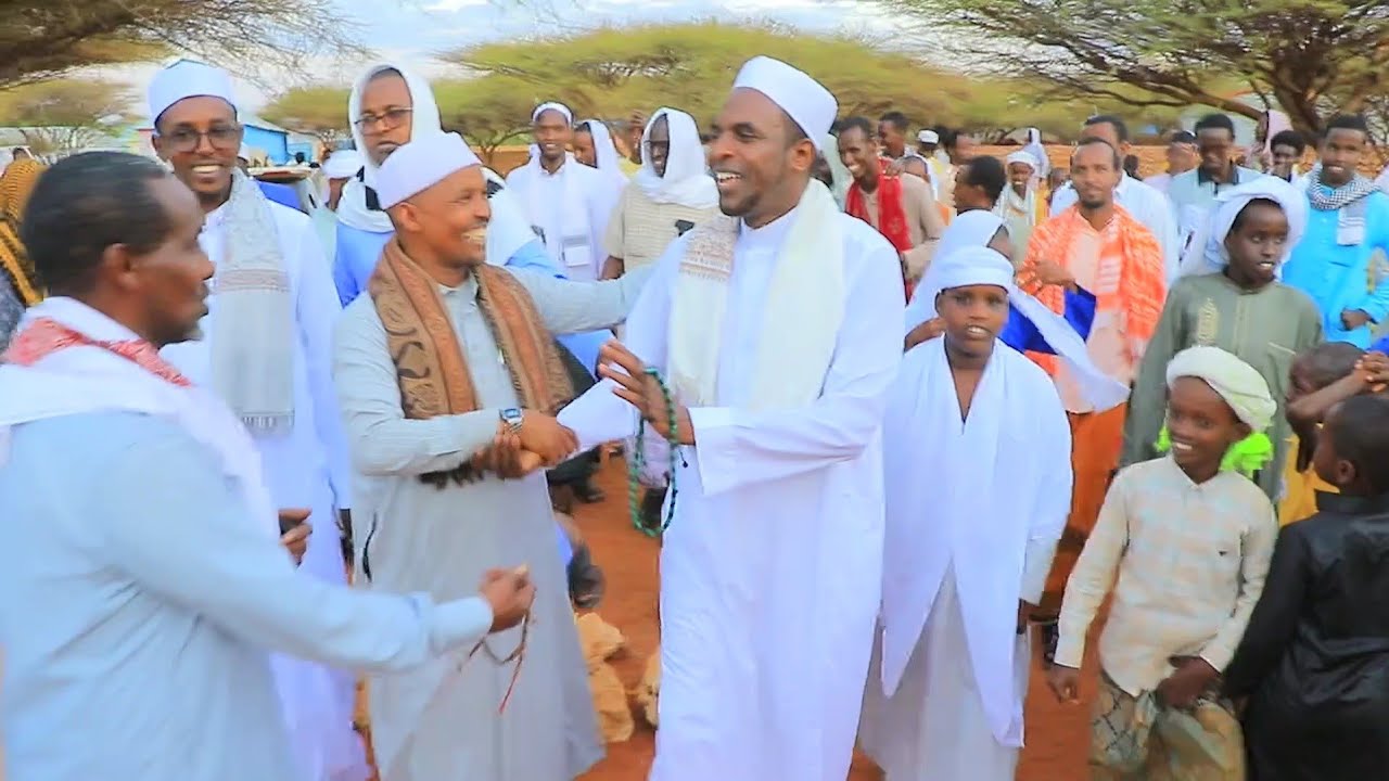 Sheekh Maxamuud Guriceel oo Galabta lagu Soo Dhaweeyay Degmedii uu Caanka Ku Ahaa Ee Guriceel: