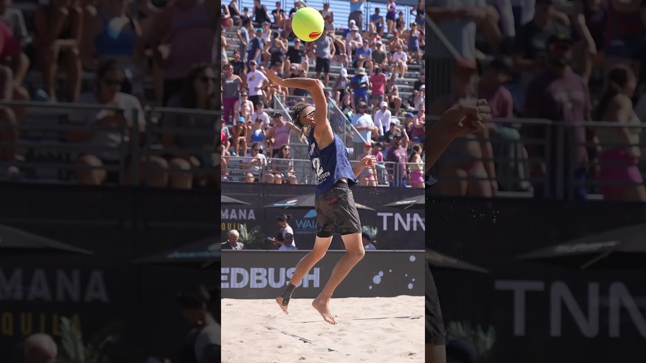 When tennis meets beach volleyball... #shorts
