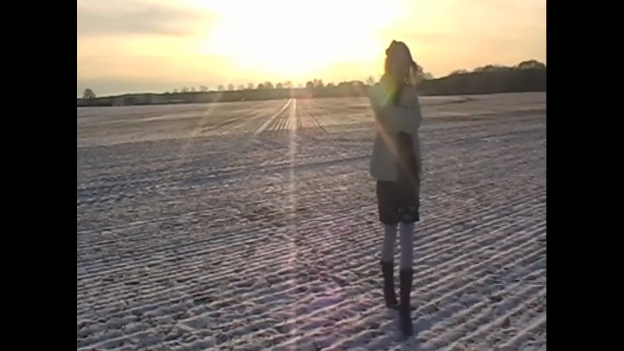zu - could be holding me *video*