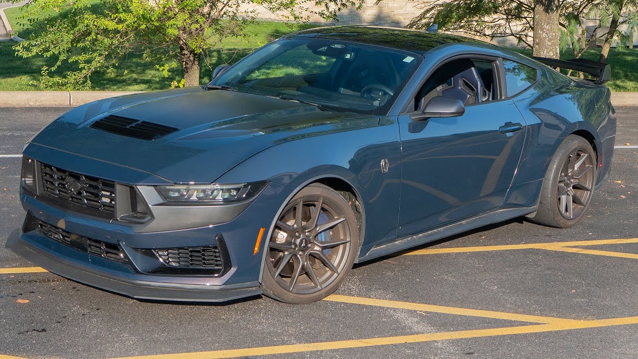 Ford Mustang Dark Horse 2024 года [Первый тест и полный обзор]