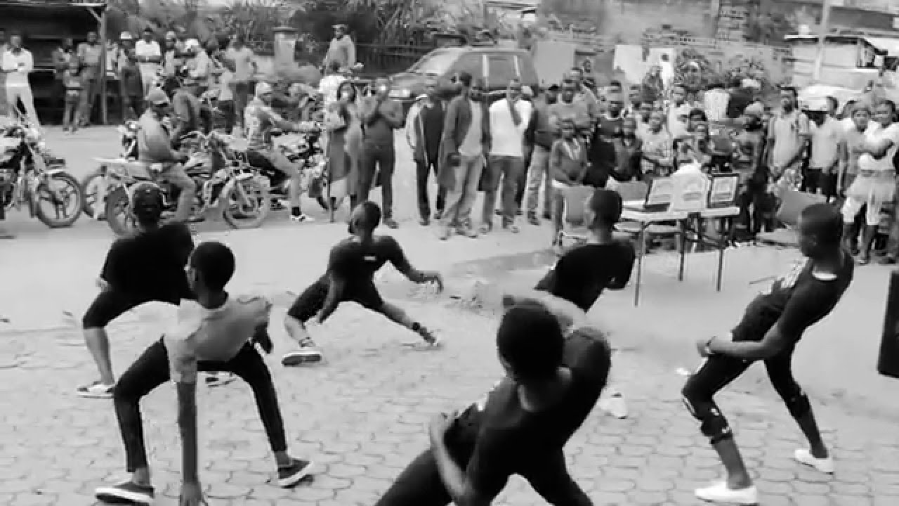 FOLLOW ME By Will Shakes , Street Version