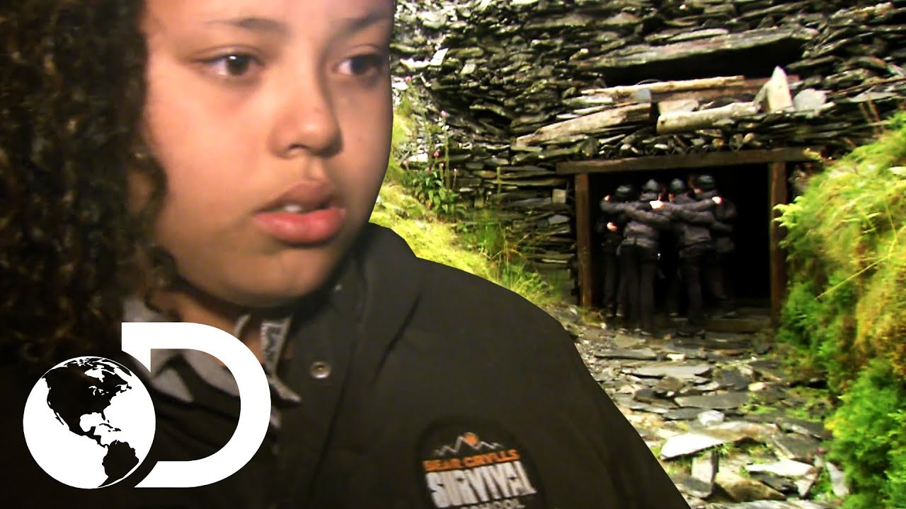 Savannah supera su claustrofobia | Bear Grylls: Escuela de Supervivencia | Discovery Latinoamérica