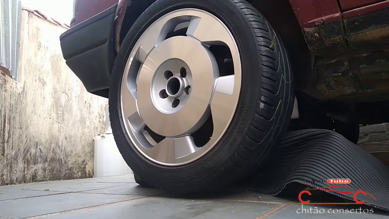 Coloquei rodas 5 furos na minha Parati