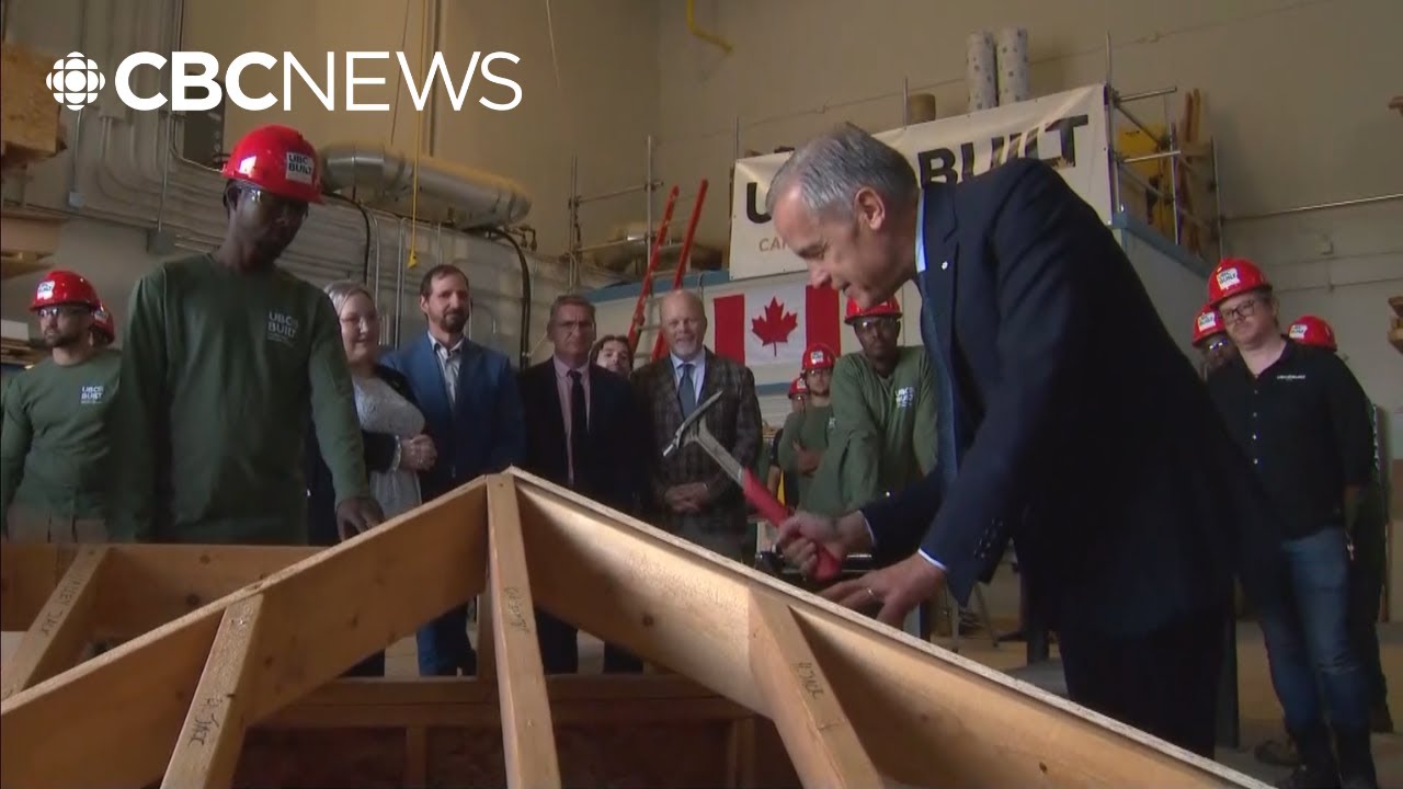 2 B.C. projects part of 'nation-building' approvals, including LNG expansion