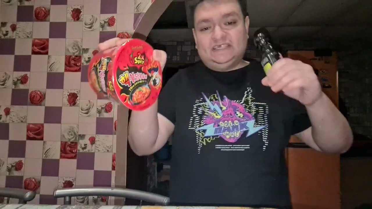Ем самую острую корейскую лапшу в мире SAMYANG 2x Spisy мега ультра острая 🌶🌶 Гительман Хакасия 🌶🌶
