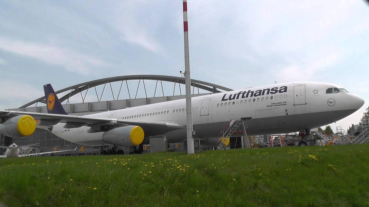 Lufthansa A340-300 sitting in Hamburg D-AIGZ