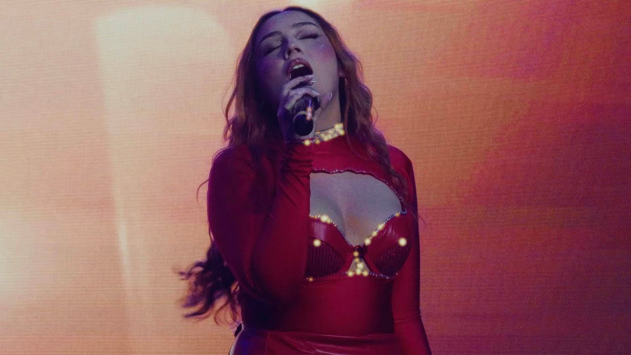 Lirah - Todo y + (Live)