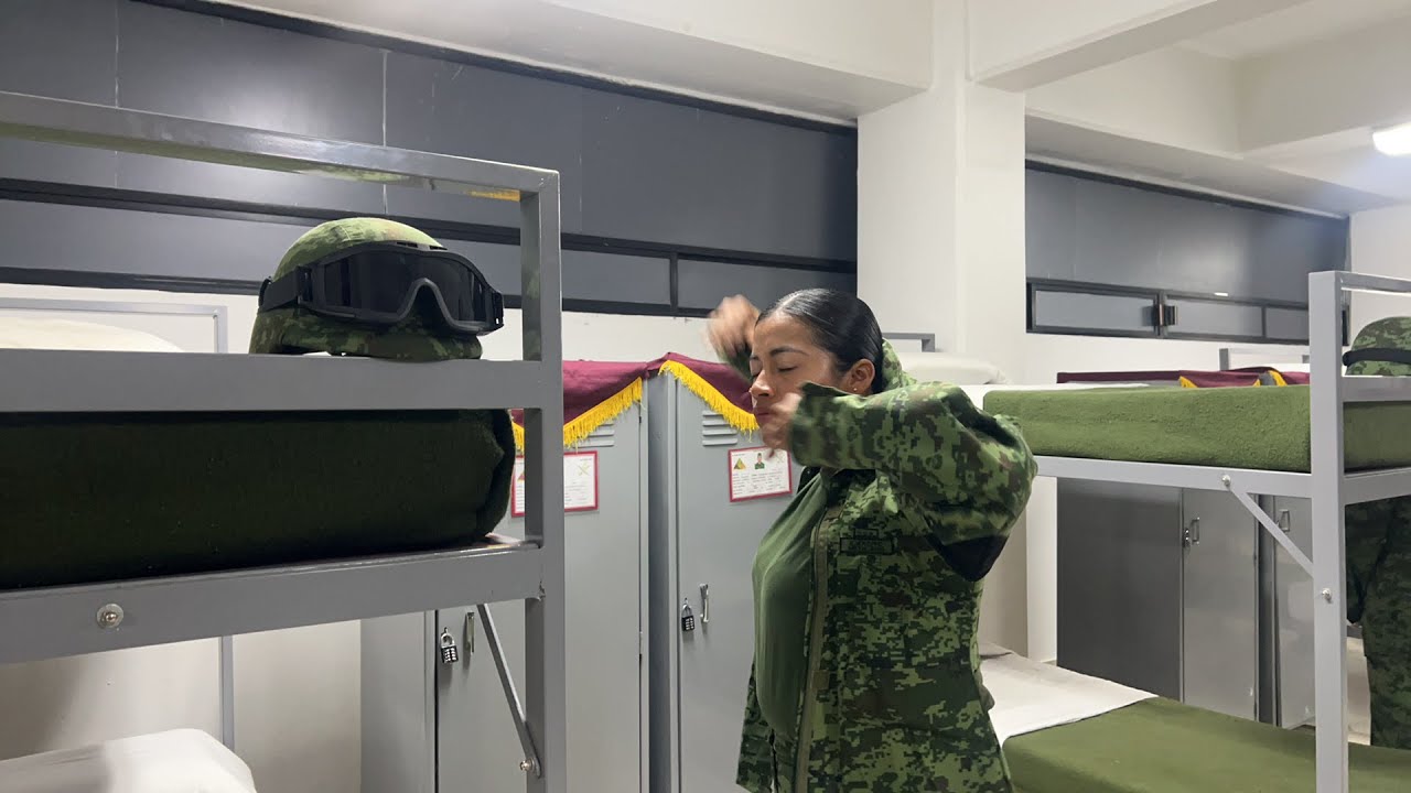Levante de las tropas para el Desfile Militar 2022