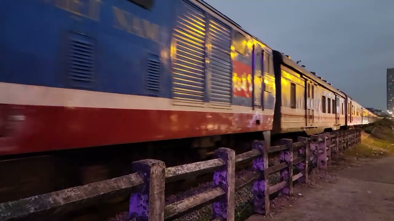 D19E 922 🩵🩵🩵 (CKD7F 0022) kéo tàu LP5 (Góc quay số 2) lên dốc cầu Quay (22/2/2026)