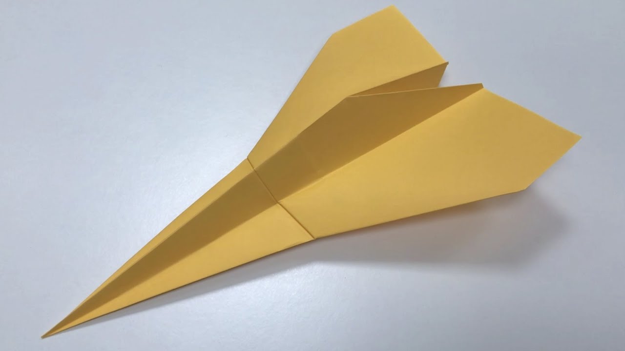 COME FARE UN AEROPLANINO DI CARTA (MOLTO FACILE) - VOLA MOLTO!!!