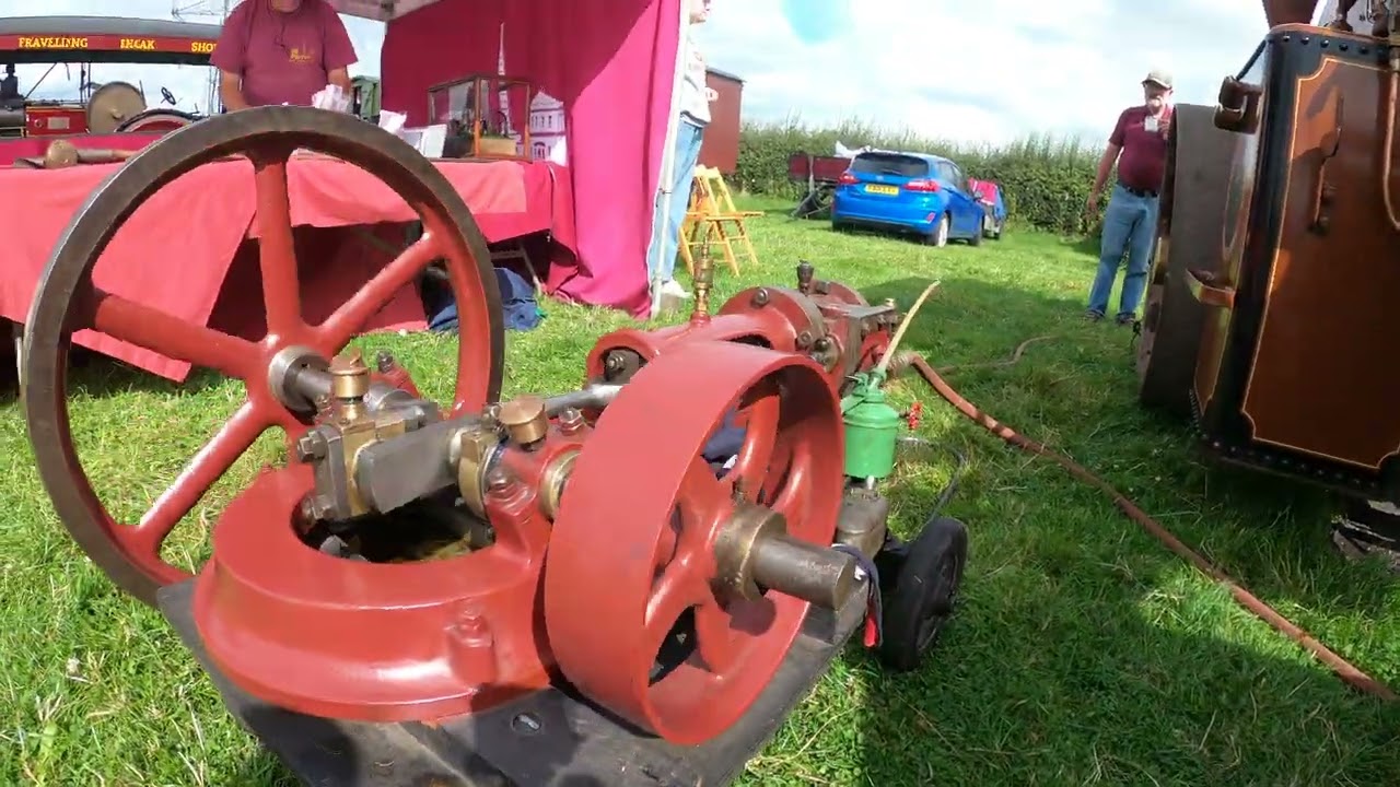 c. 1900 Barring Steam Feed Engine at Barton Under Needwood Steam Rally 2004