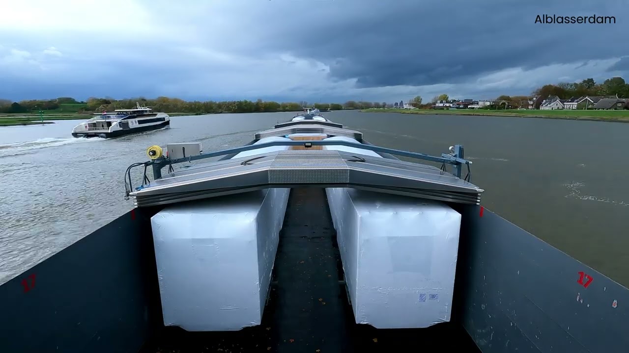 Laatste stukje vaart voor we in Rotterdam aankomen.