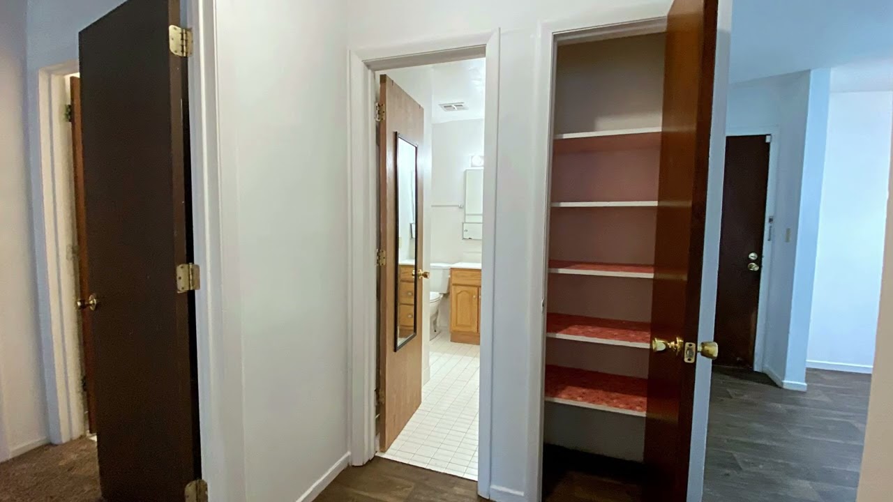 Holiday Acres 2 Bedroom 1.5 Bathroom Tour